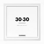 Witte houten fotolijst 30x30